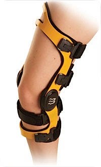 Bledsoe Axiom-D Standard Aluminum Knee Braces