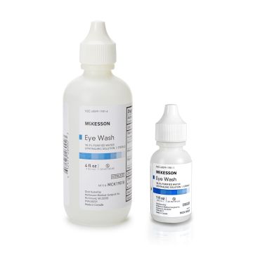 White 4 oz and 1 oz bottle of Eye Wash next to each other.
